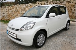 Daihatsu - Sirion
